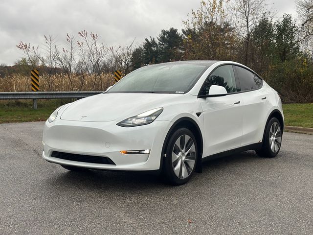 2023 Tesla Model Y Base