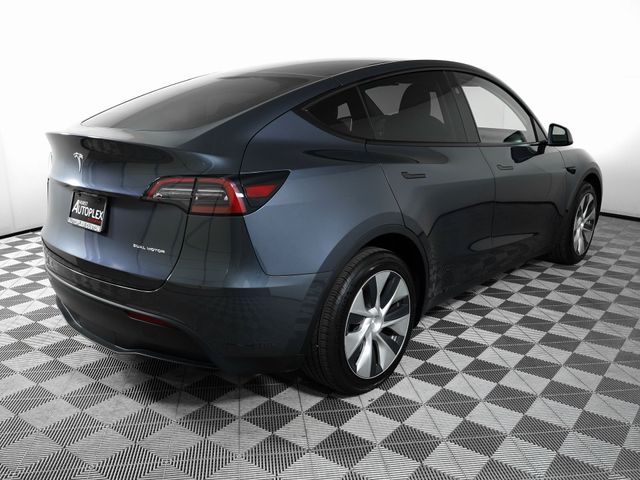 2023 Tesla Model Y Base