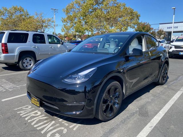 2023 Tesla Model Y Long Range