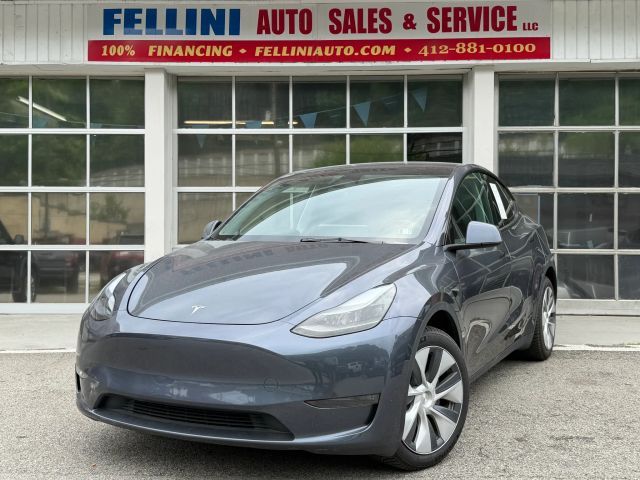 2023 Tesla Model Y Long Range