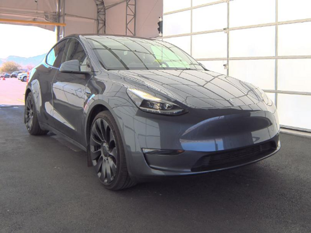 2023 Tesla Model Y Performance