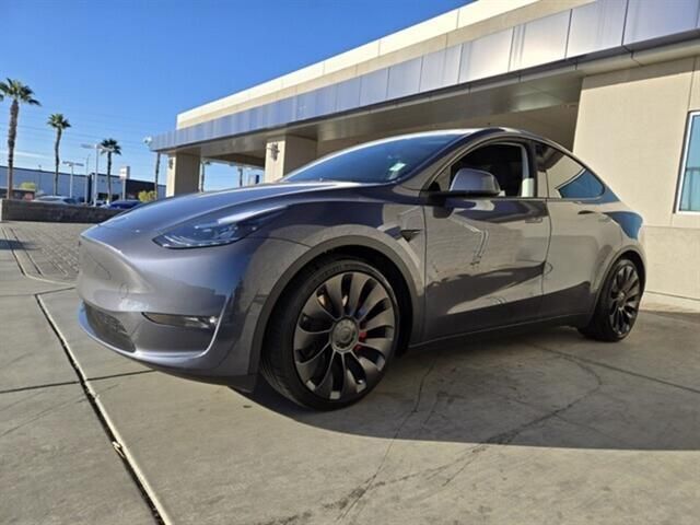 2023 Tesla Model Y Performance