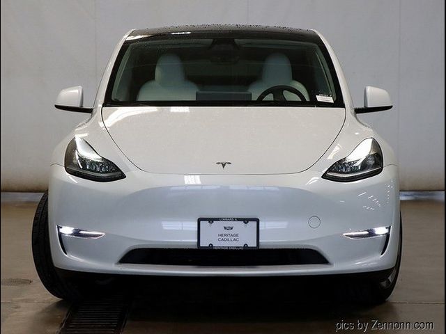 2023 Tesla Model Y Base