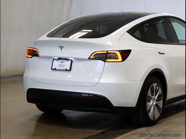 2023 Tesla Model Y Base