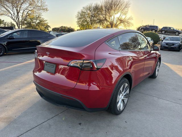 2023 Tesla Model Y Base