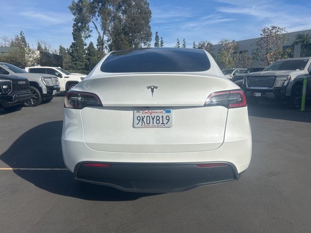 2023 Tesla Model Y Base