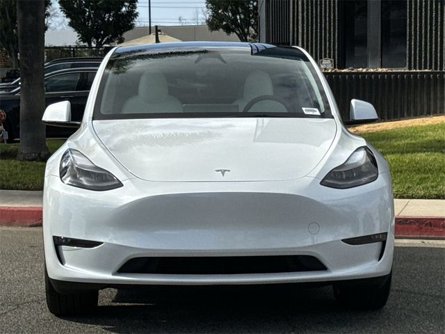 2023 Tesla Model Y Base