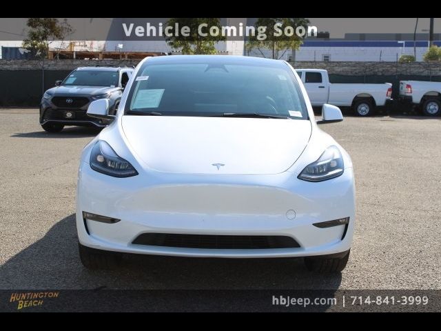 2023 Tesla Model Y Base