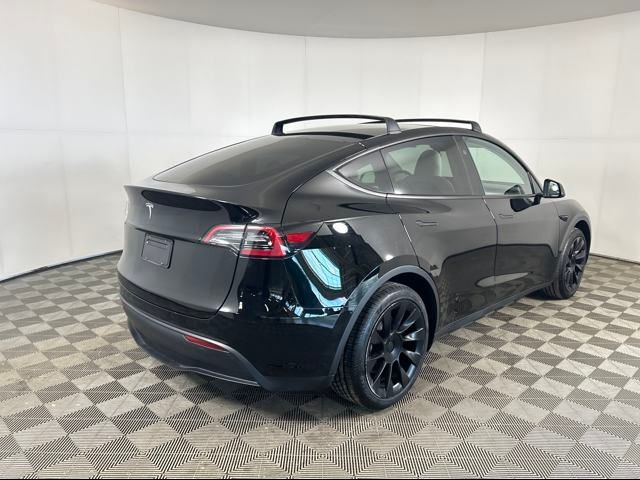 2023 Tesla Model Y Base