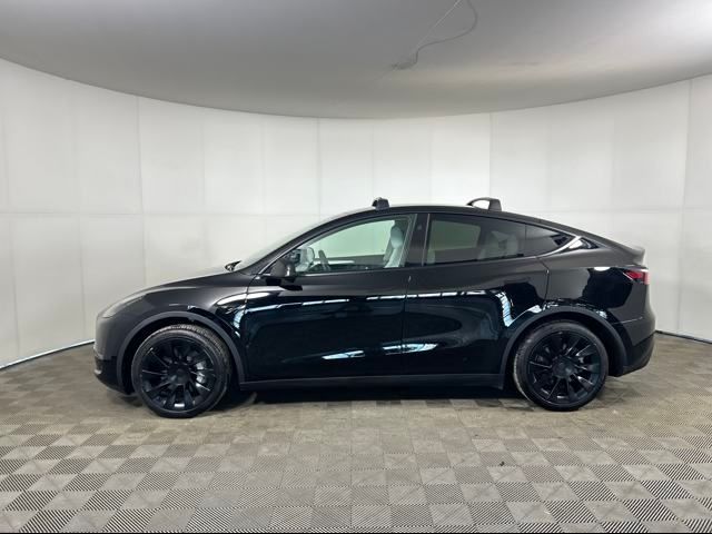 2023 Tesla Model Y Base