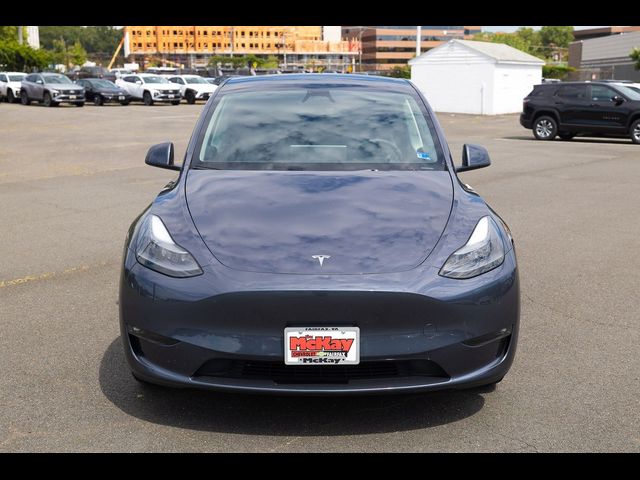 2023 Tesla Model Y Base