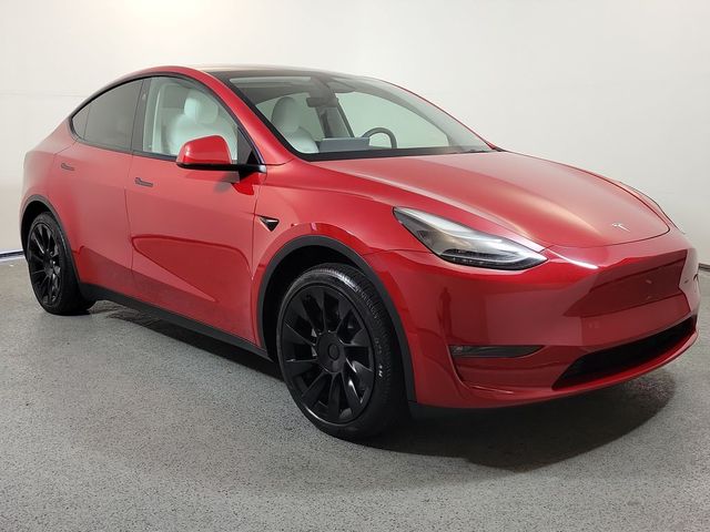 2023 Tesla Model Y Base