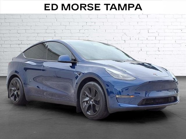 2023 Tesla Model Y Base
