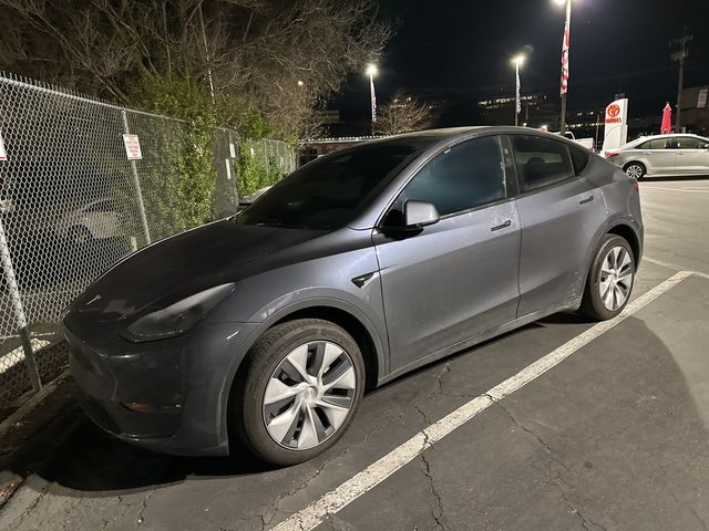 2023 Tesla Model Y Base