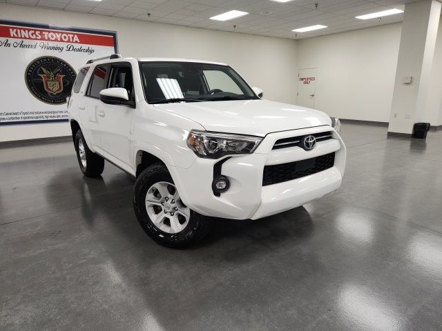 2023 Toyota 4Runner SR5