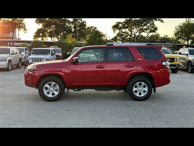 2023 Toyota 4Runner SR5