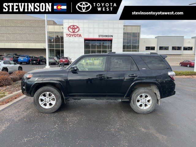 2023 Toyota 4Runner SR5