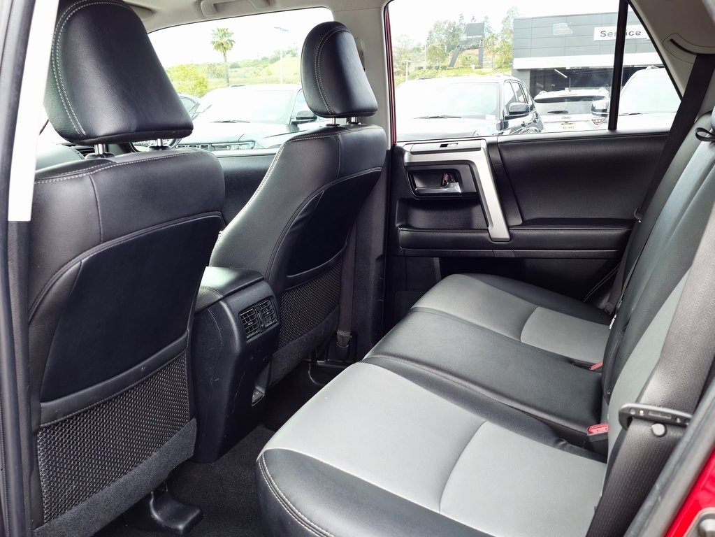 Vehicle image 20 of 38