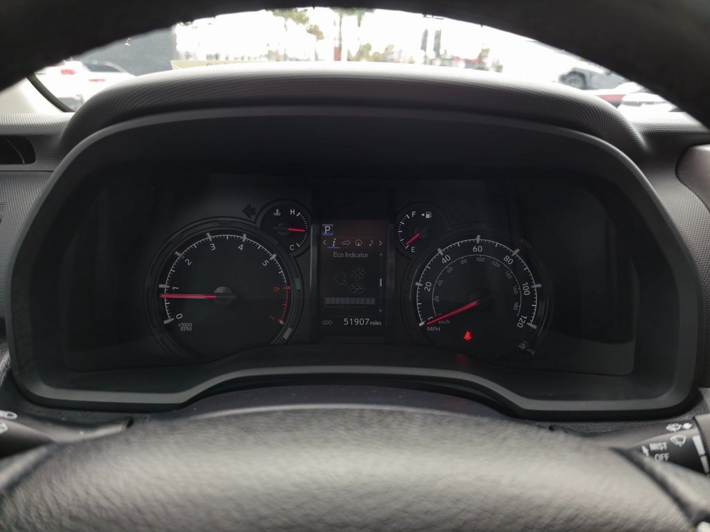 Vehicle image 34 of 38