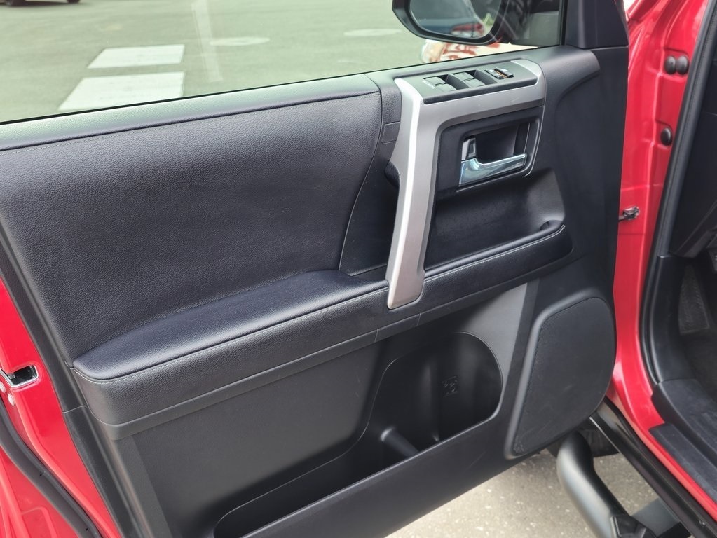 Vehicle image 15 of 38