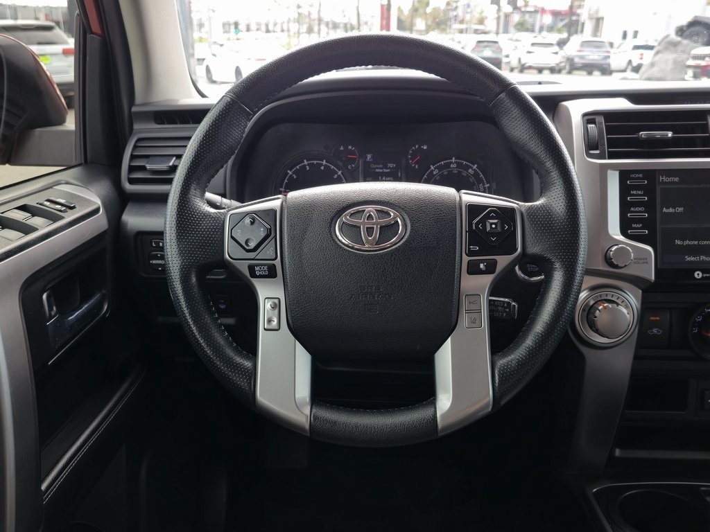 Vehicle image 23 of 38