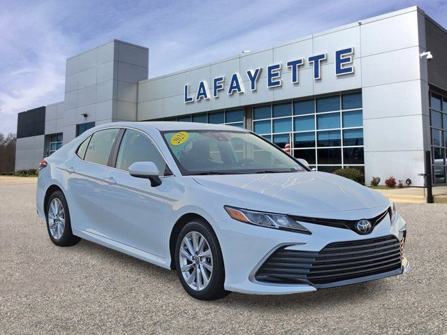 2023 Toyota Camry LE