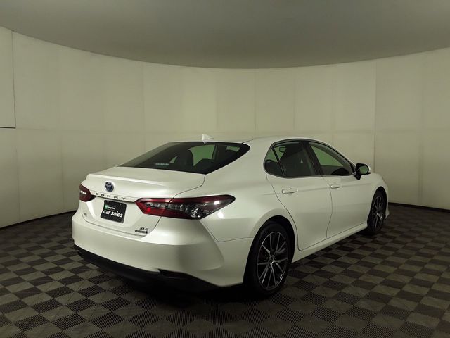 2023 Toyota Camry Hybrid XLE