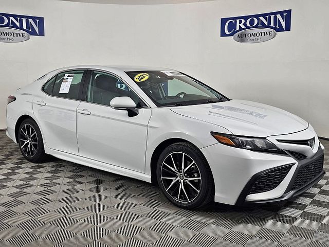 2023 Toyota Camry SE Nightshade