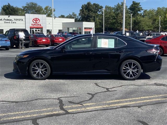 2023 Toyota Camry SE