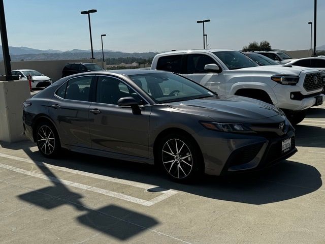 2023 Toyota Camry SE