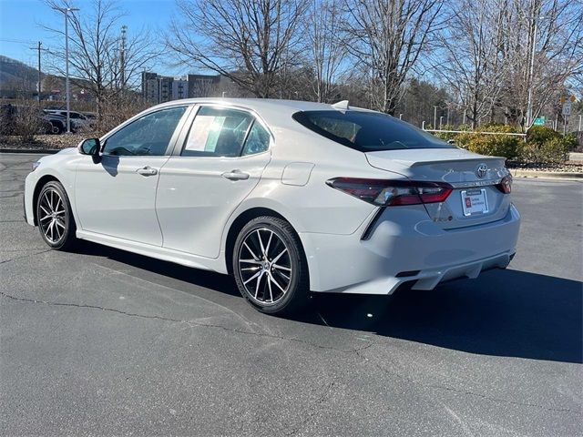 2023 Toyota Camry SE