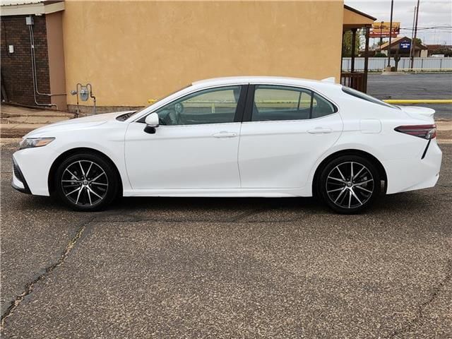 2023 Toyota Camry SE