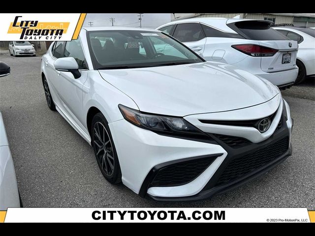 2023 Toyota Camry SE