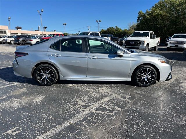 2023 Toyota Camry SE Nightshade