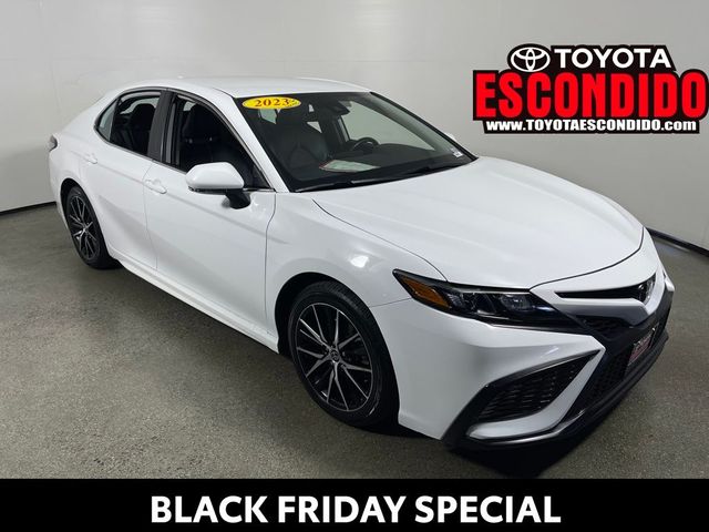2023 Toyota Camry SE