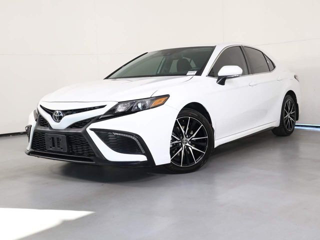 2023 Toyota Camry 