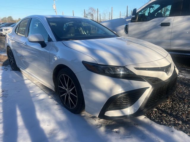 2023 Toyota Camry SE