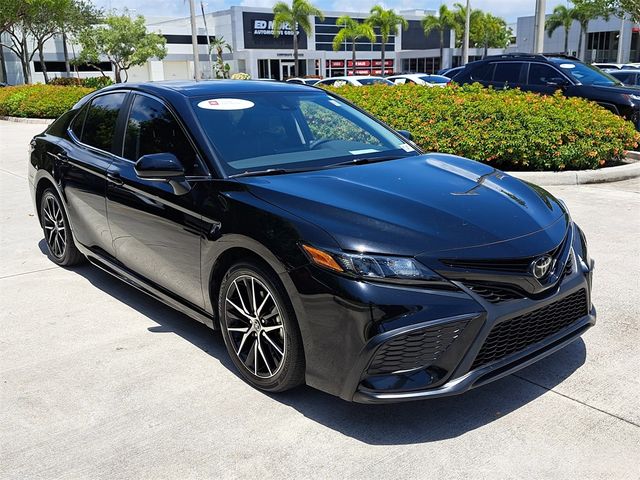 2023 Toyota Camry SE
