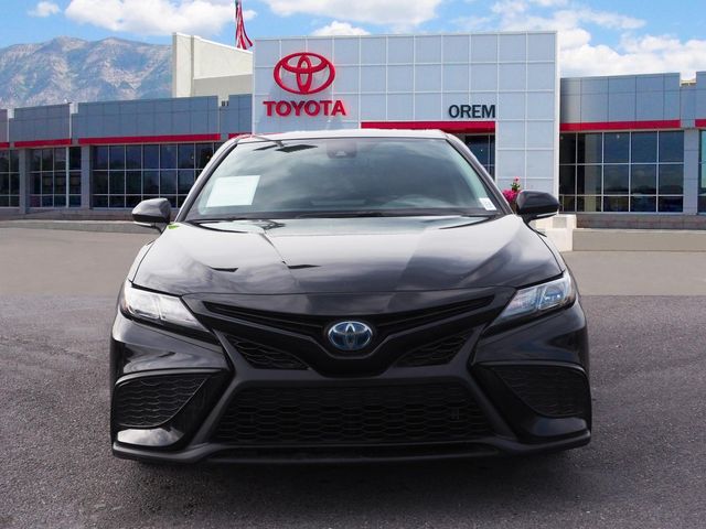 2023 Toyota Camry Hybrid SE Nightshade