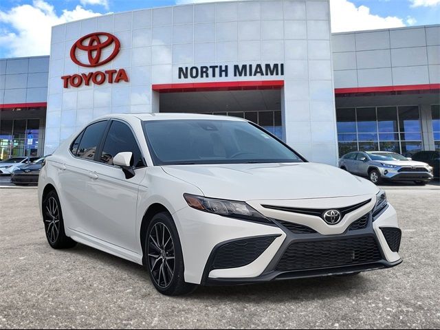 2023 Toyota Camry SE