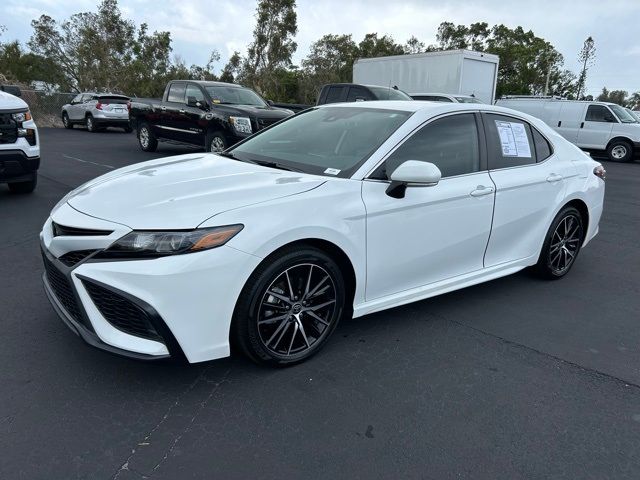 2023 Toyota Camry SE