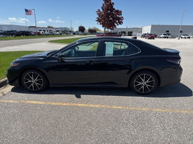 2023 Toyota Camry 