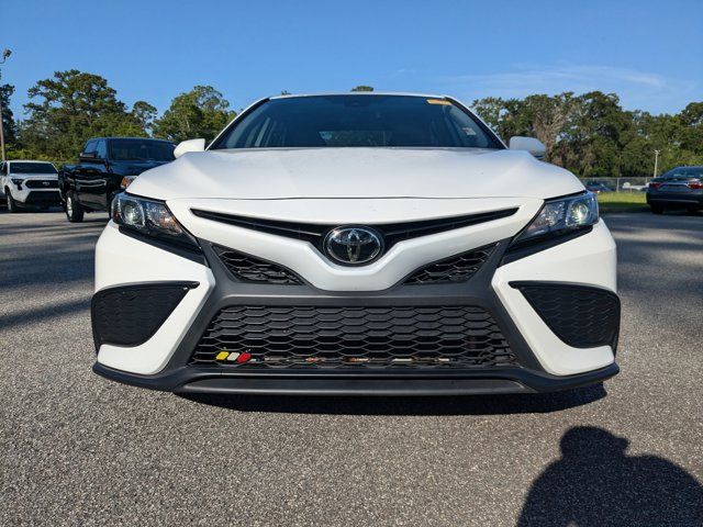 2023 Toyota Camry Hybrid SE Nightshade
