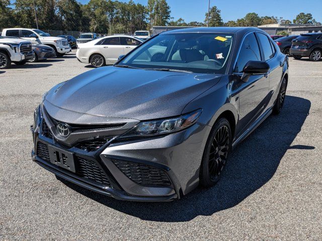 2023 Toyota Camry Hybrid SE Nightshade