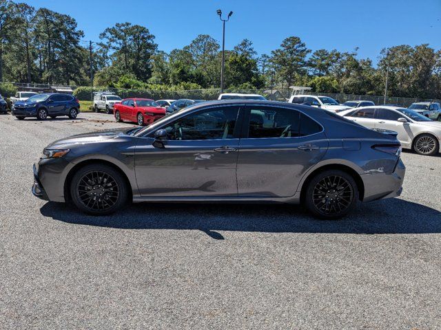 2023 Toyota Camry Hybrid SE Nightshade