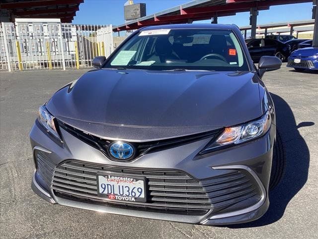 2023 Toyota Camry Hybrid LE