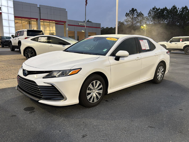 2023 Toyota Camry Hybrid LE