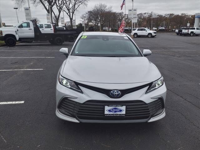 2023 Toyota Camry Hybrid LE