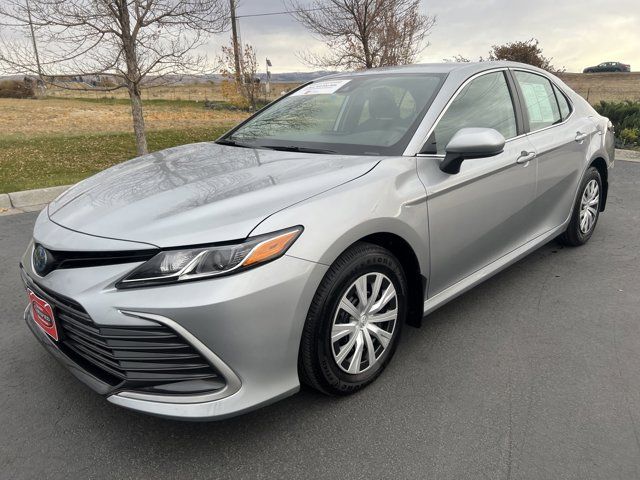 2023 Toyota Camry Hybrid LE