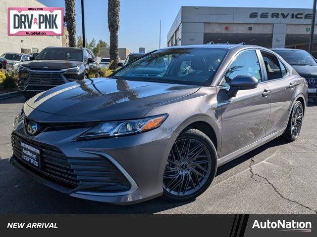 2023 Toyota Camry Hybrid LE